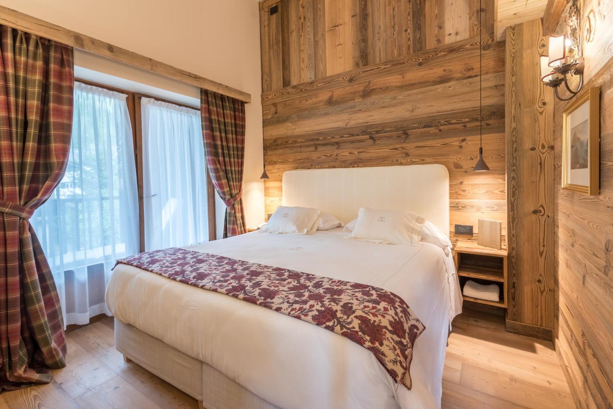 Auberge De La Maison Courmayeur Luaran gambar