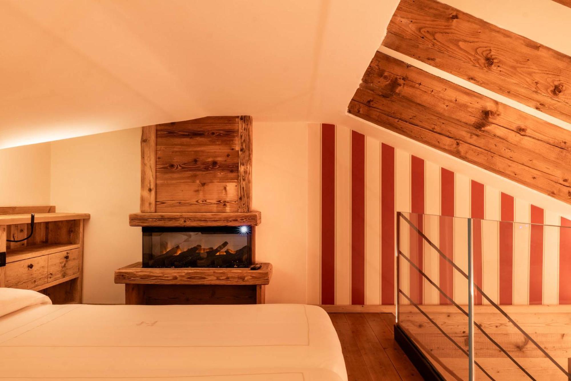 Auberge De La Maison Courmayeur Luaran gambar