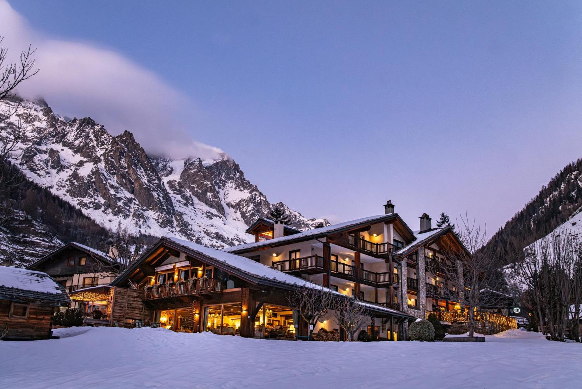 Auberge De La Maison Courmayeur Luaran gambar
